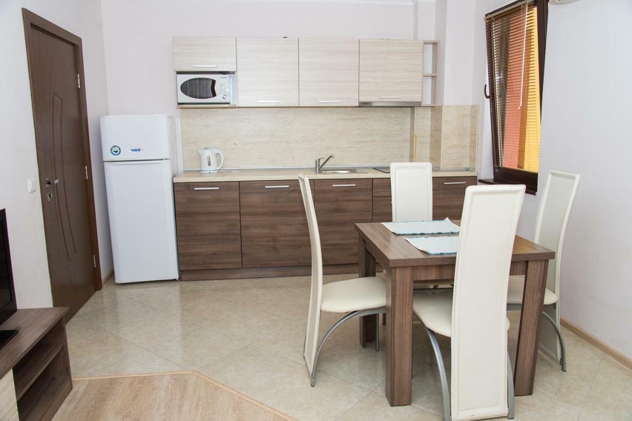 Apart Lev Ravda Dış mekan fotoğraf