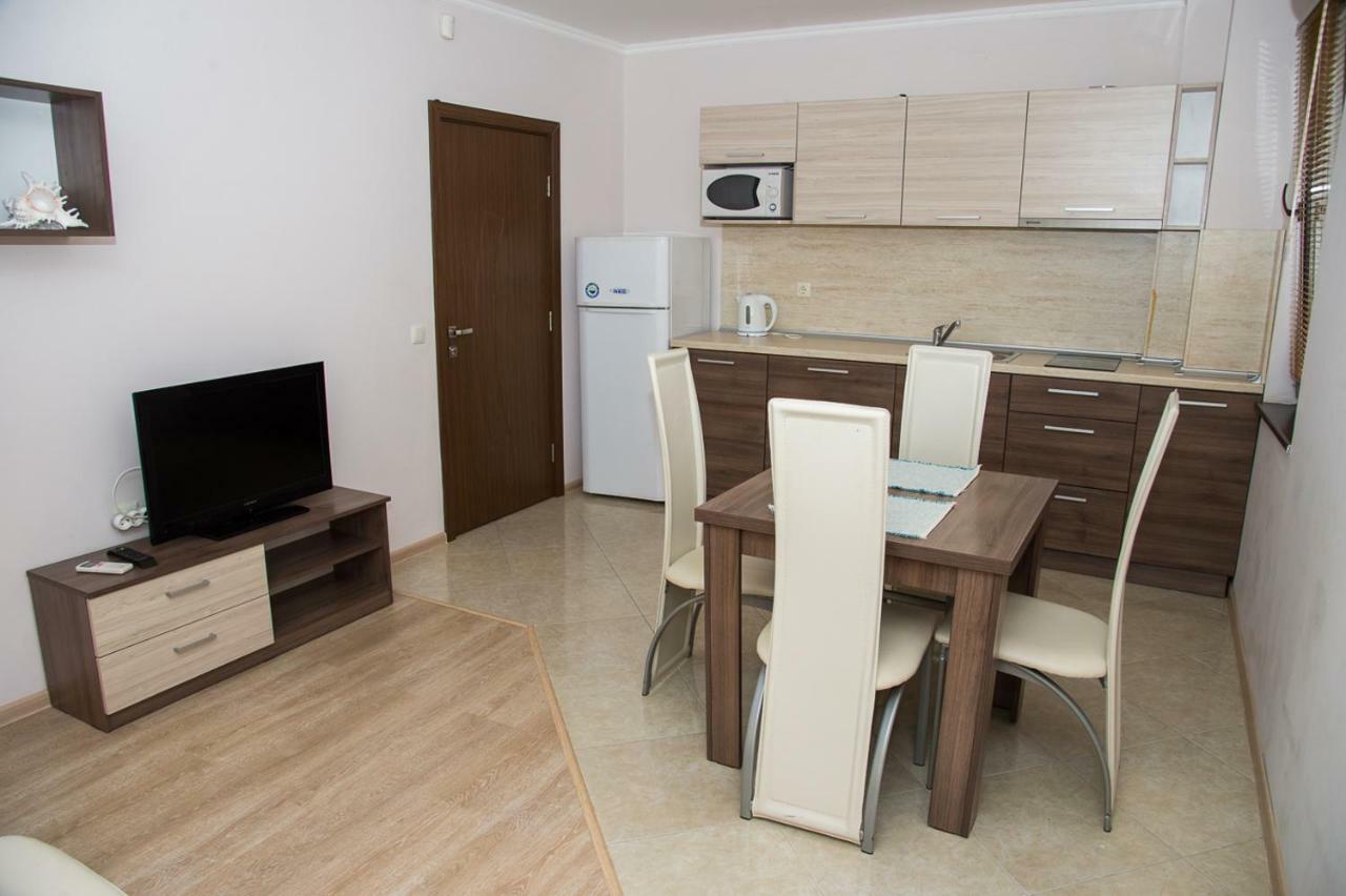 Apart Lev Ravda Dış mekan fotoğraf