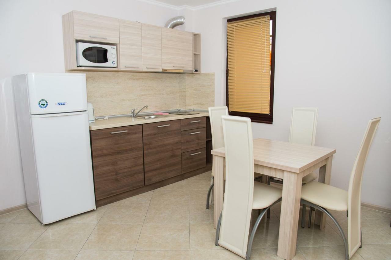 Apart Lev Ravda Dış mekan fotoğraf