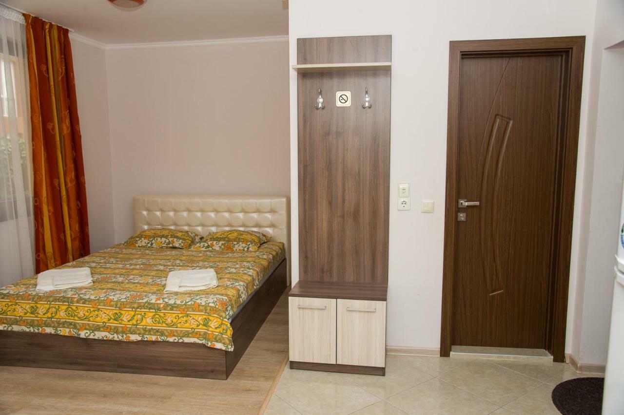 Apart Lev Ravda Dış mekan fotoğraf